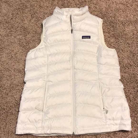 Patagonia Other - Puffy white Patagonia vest